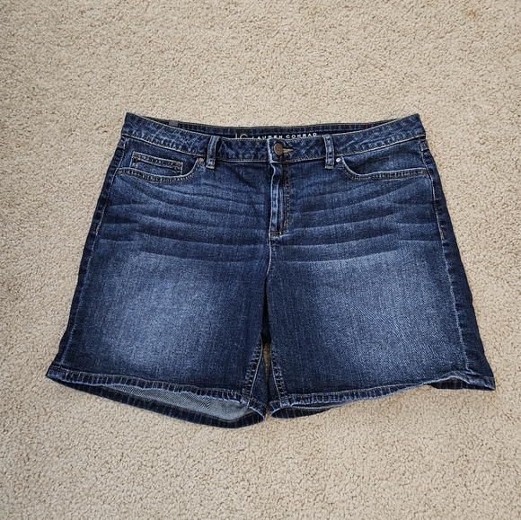 Lauren Conrad Women's Size 16 Denim Shorts - Picture 1 of 12